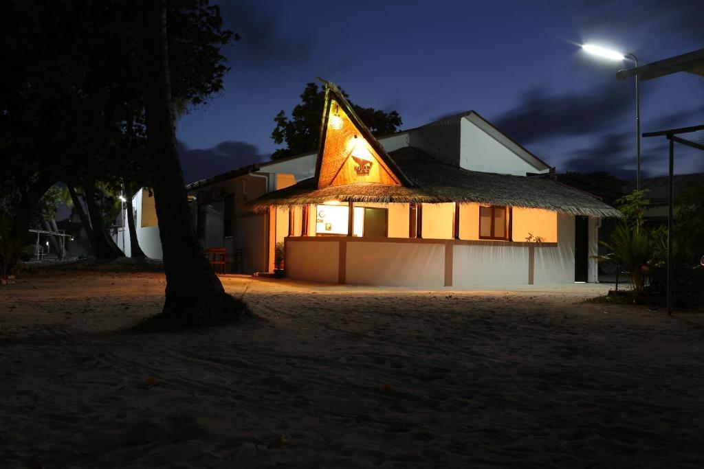 Isle Beach Inn Maldives Dış mekan fotoğraf